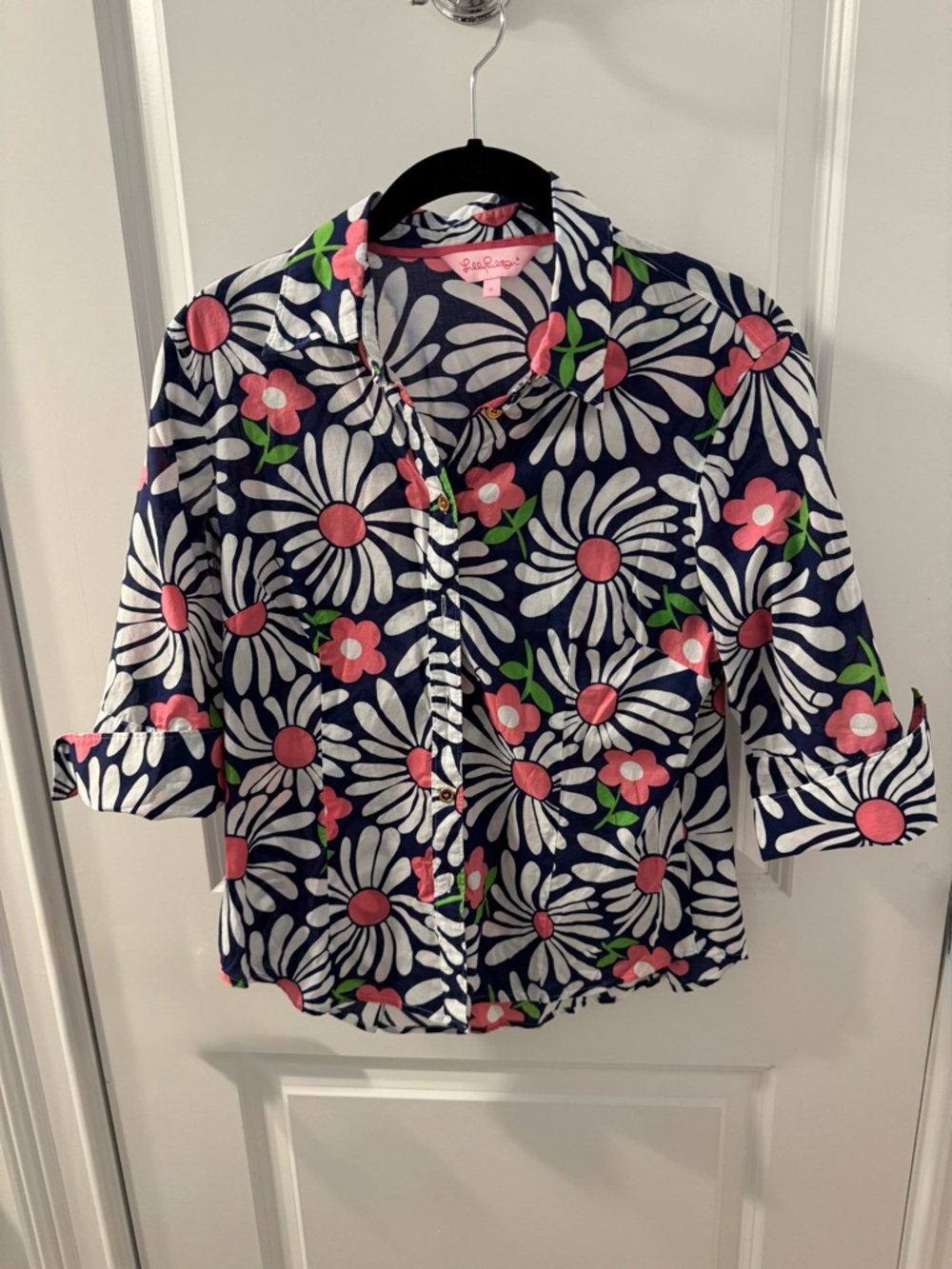 Lilly Pulitzer Blouse, Navy background with White Daisys